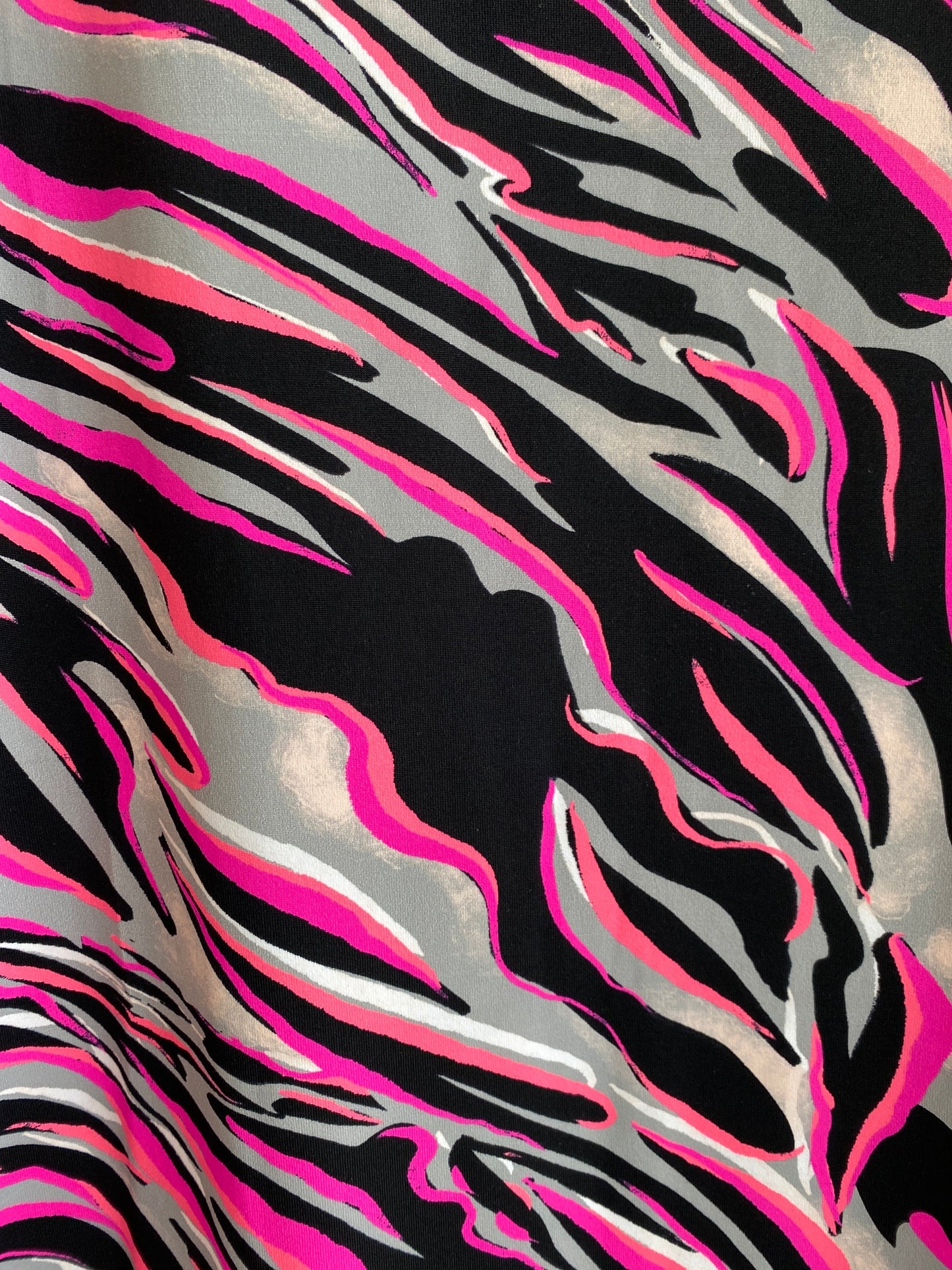 Sleeveless Travel Dress-Abstract Hot