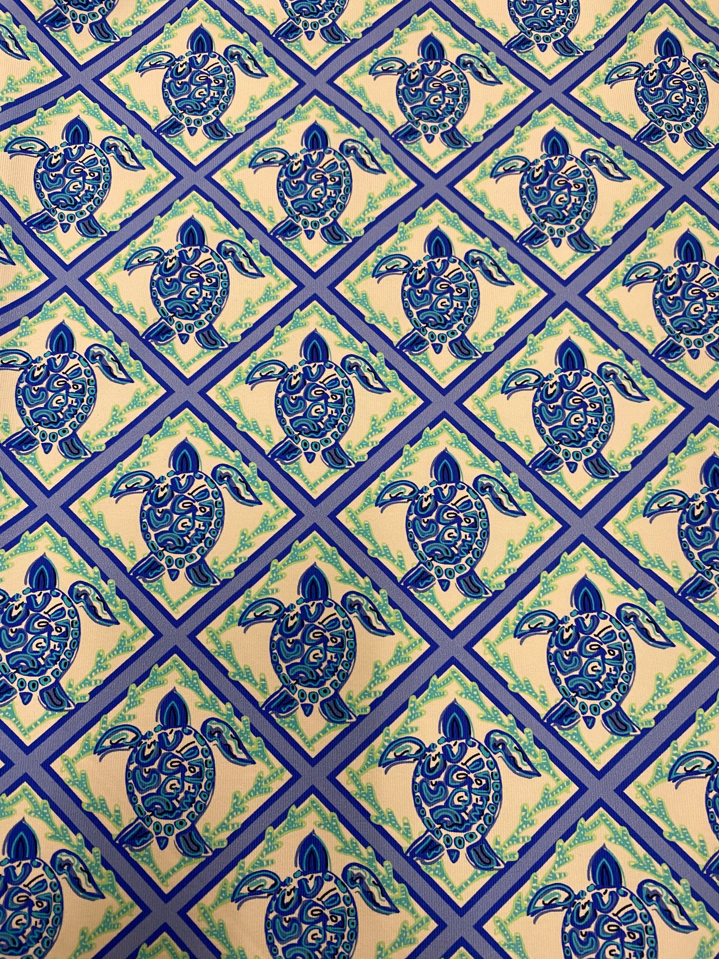 Sleeveless Keyhole Top-BNTU