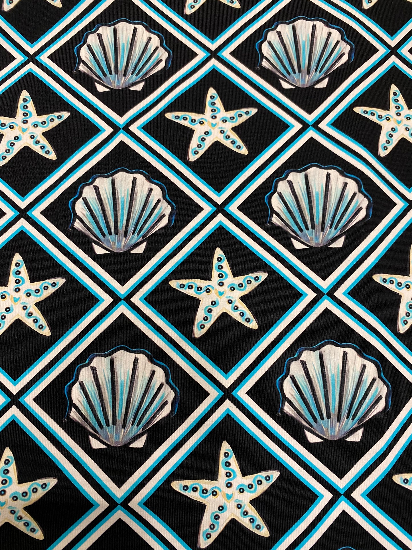 Sleeveless Keyhole Top-BNSS