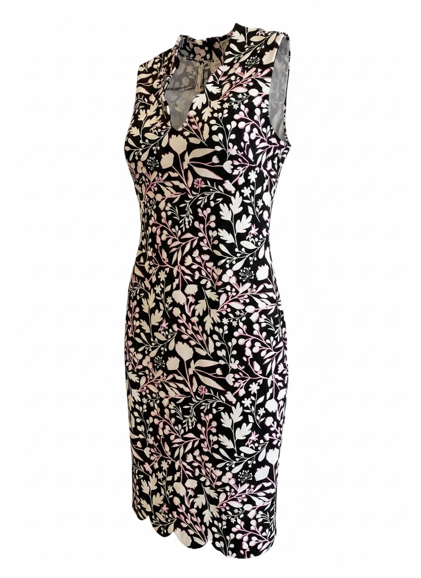 Scallop V-Neck And Hem Dress-SBBW