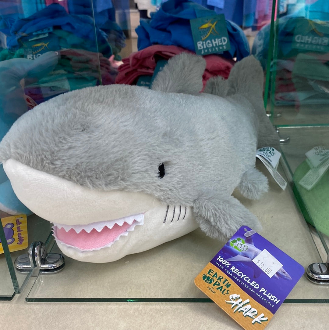 shark stuffy